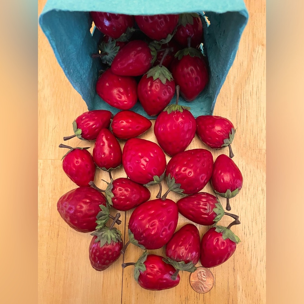Decorative Vintage 90’s Red Artificial Strawberries - Home Accents Berry Sweet 🍓 - Picture 2 of 2